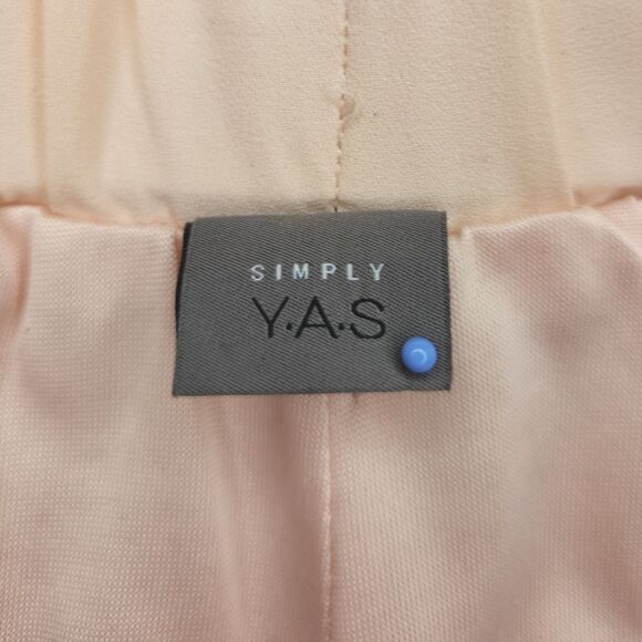 lacey pink highwaist lingerie shorts - Picture 7 of 8